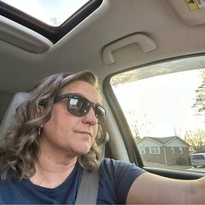 Meet your Posher, Ashley